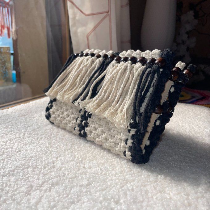 Pochette livre de poche en Macramé modèle Lyra LireMuze