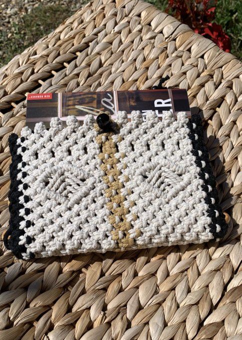Pochette livre de poche en Macramé modèle LireMuze