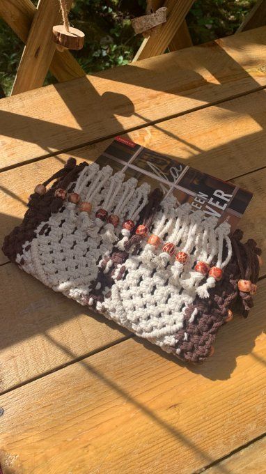 Pochette livre de poche en Macramé modèle LiliMuze