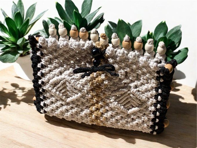 Pochette livre de poche en Macramé modèle LireMuze