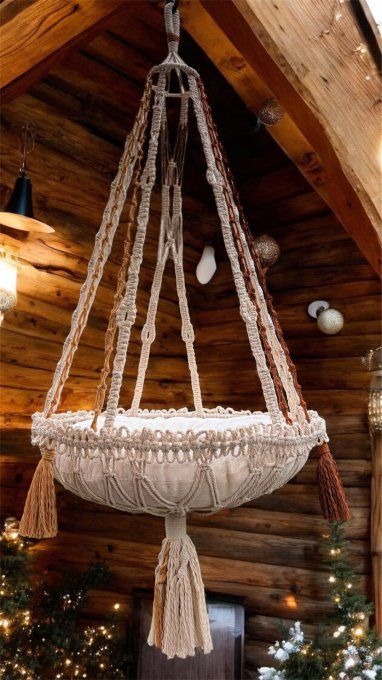 Le nid suspendu - Berceuse pour chat en macramé